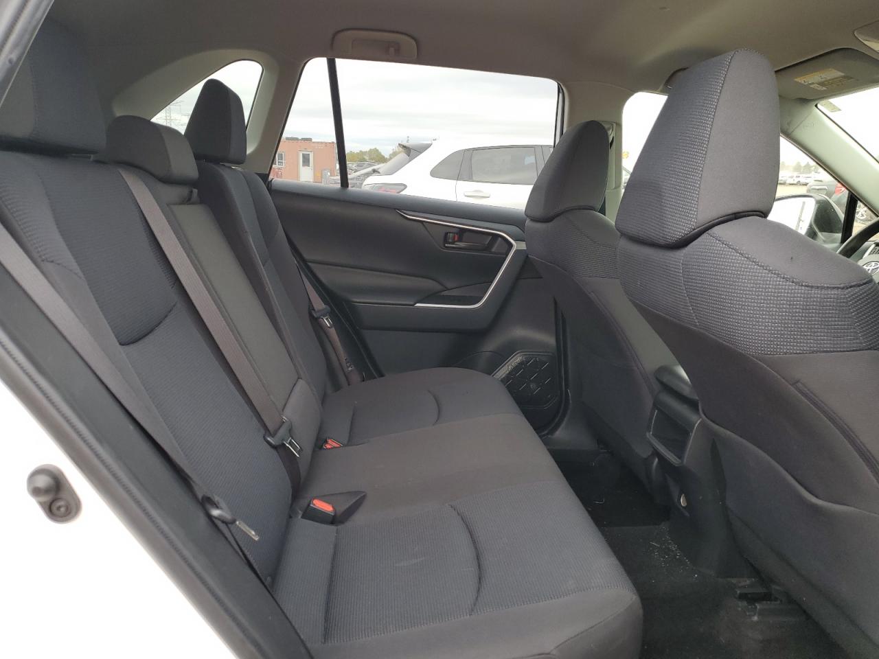 2019 Toyota Rav4 Le VIN: JTMF1RFV1KD518094 Lot: 82366815