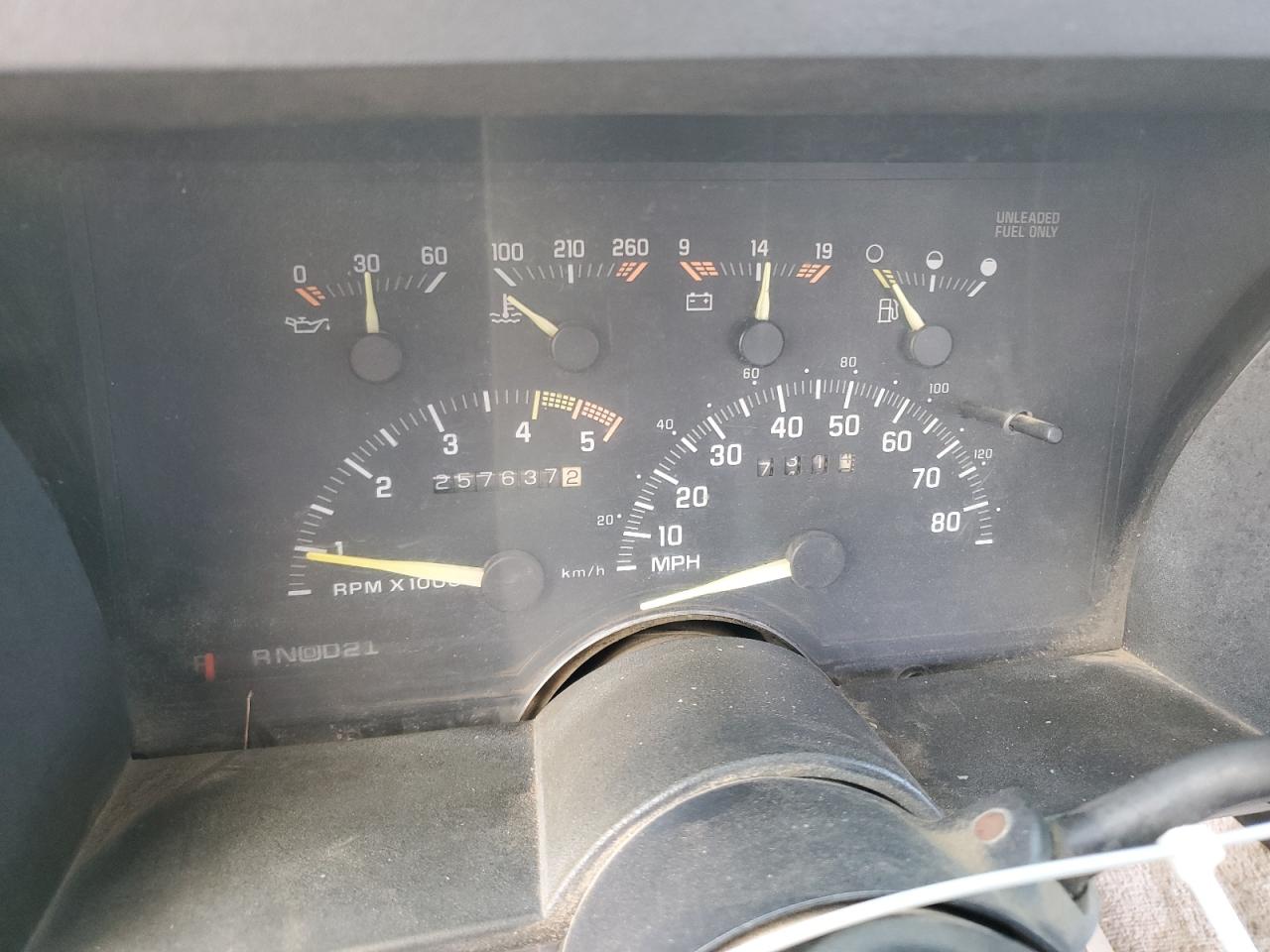 1993 Chevrolet Gmt-400 K1500 VIN: 1GCEK14K1PZ121966 Lot: 85390075
