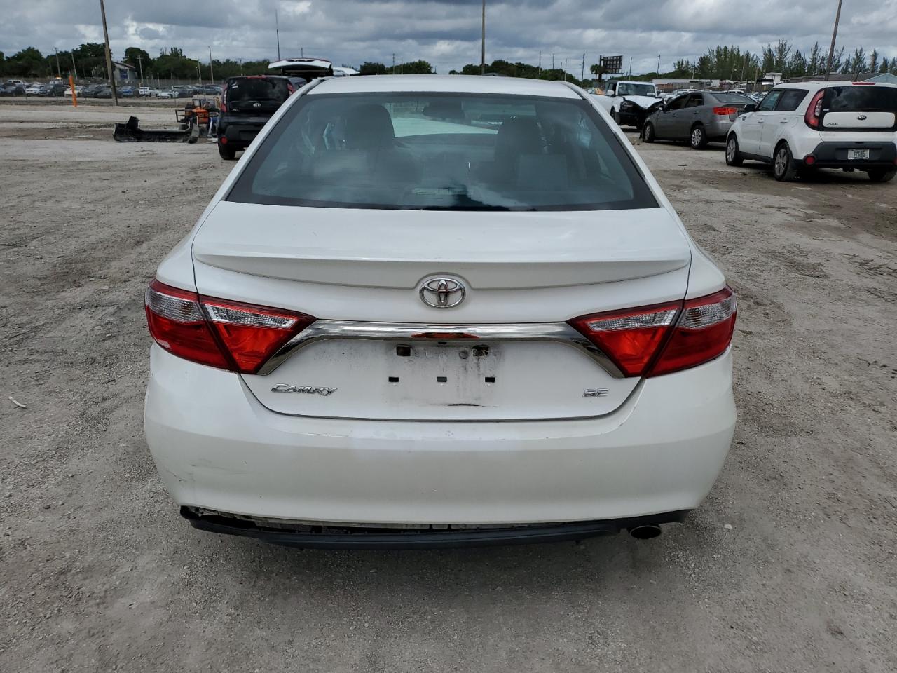 2016 Toyota Camry Le VIN: 4T1BF1FK1GU123021 Lot: 85533445