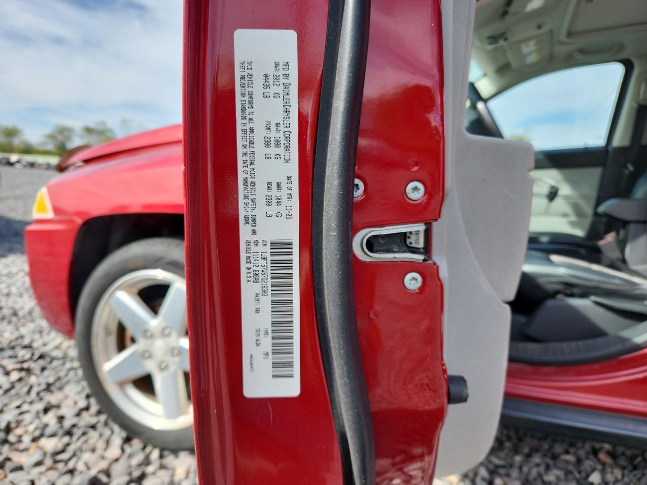 2007 Jeep Compass Limited VIN: 1J8FT57W57D216303 Lot: 84845865