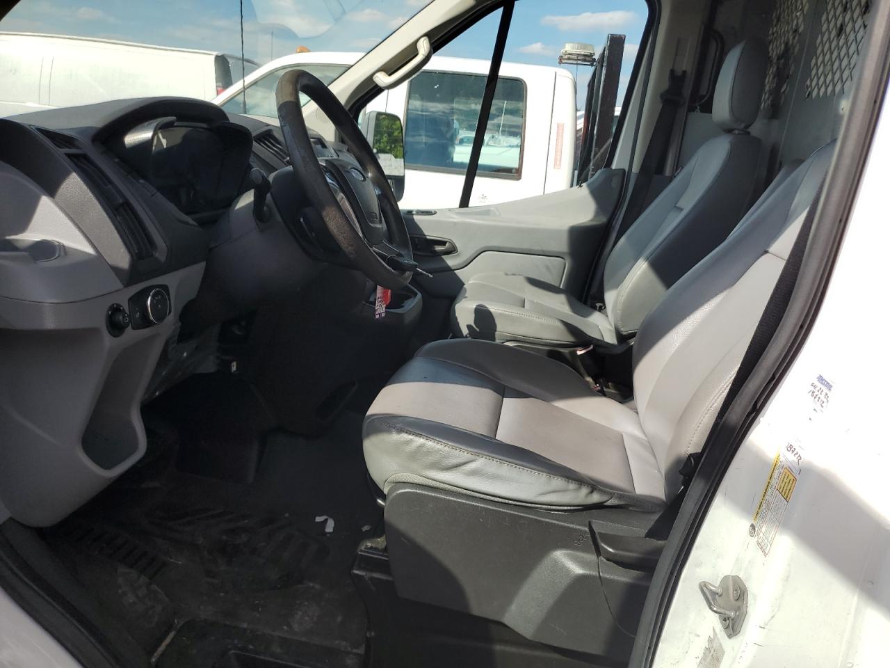 2016 Ford Transit Delivery Van VIN: 1FTYR2XG0GKA31299 Lot: 84199975