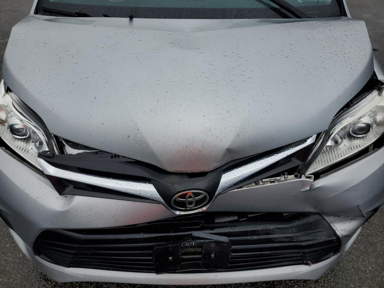 2018 Toyota Sienna Le VIN: 5TDKZ3DC5JS926624 Lot: 85776945