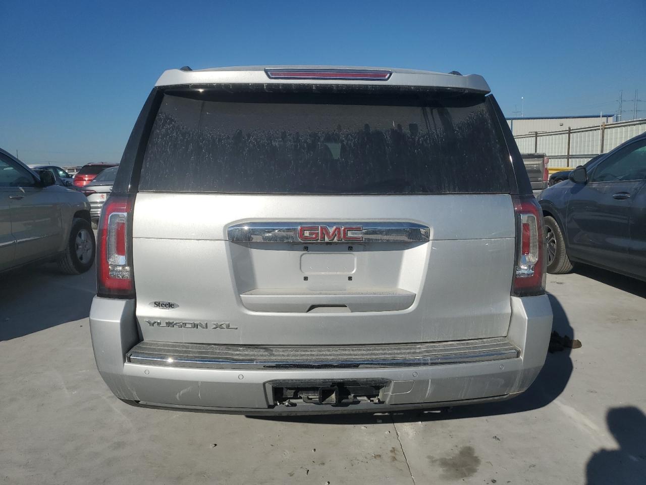 2015 GMC Yukon Xl Denali VIN: 1GKS1JKJ8FR641116 Lot: 86427235