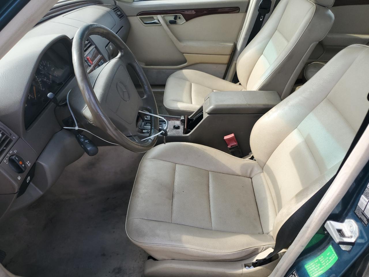 1994 Mercedes-Benz C 280 VIN: WDBHA28E5RF027599 Lot: 86163345