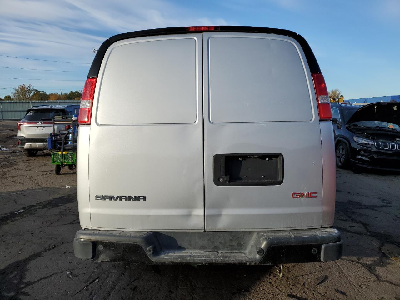 2020 GMC Savana Delivery Van VIN: 1GTW7AFG2L1235899 Lot: 87398065