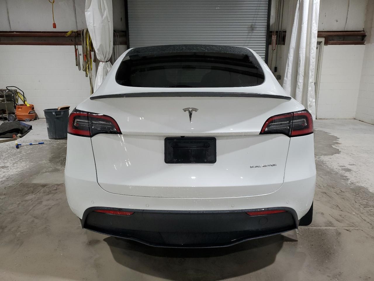 2021 Tesla Model Y VIN: 5YJYGDEE0MF119779 Lot: 90605855
