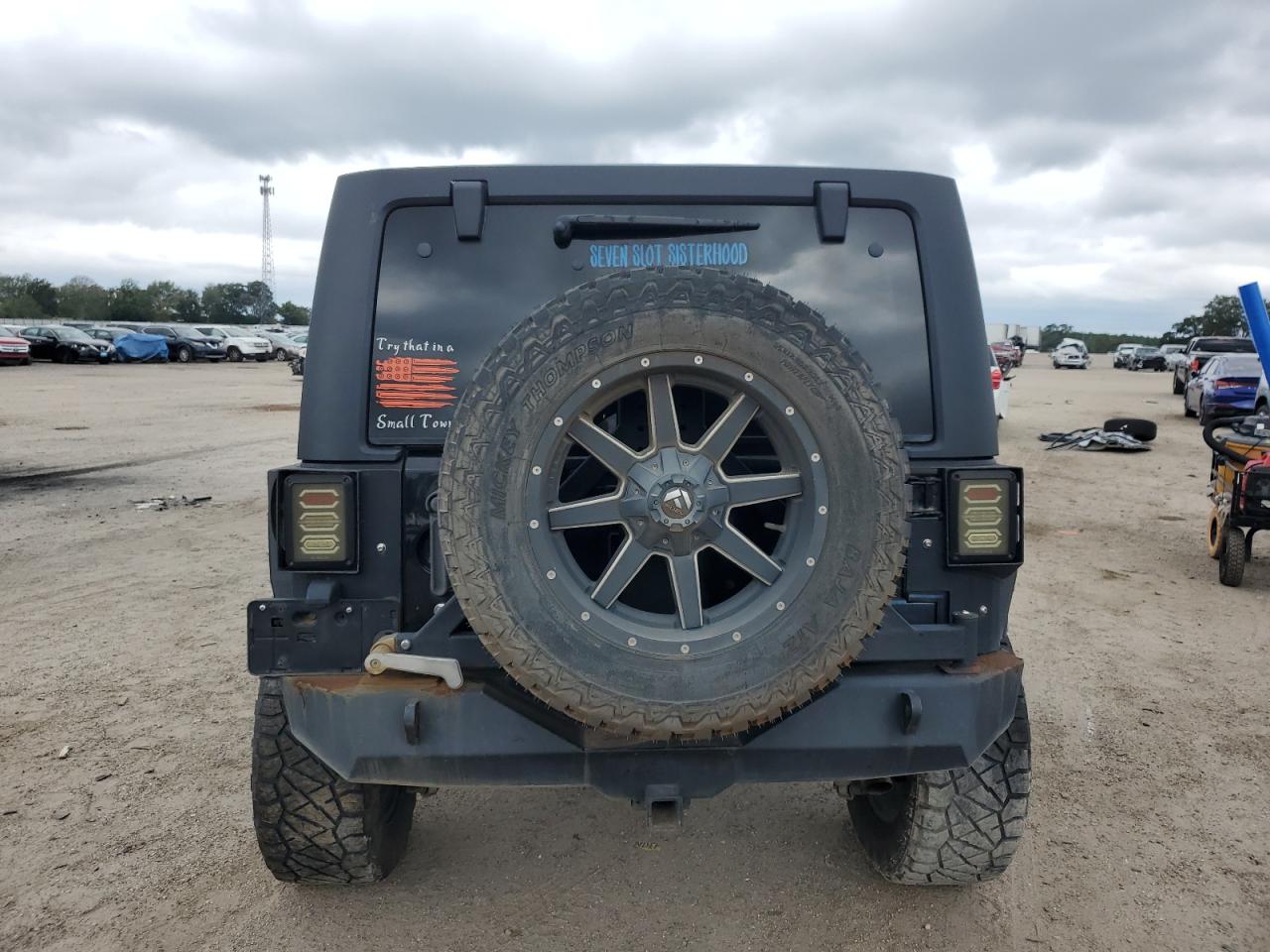 2015 Jeep Wrangler Unlimited Sport VIN: 1C4BJWDG8FL519899 Lot: 85508285