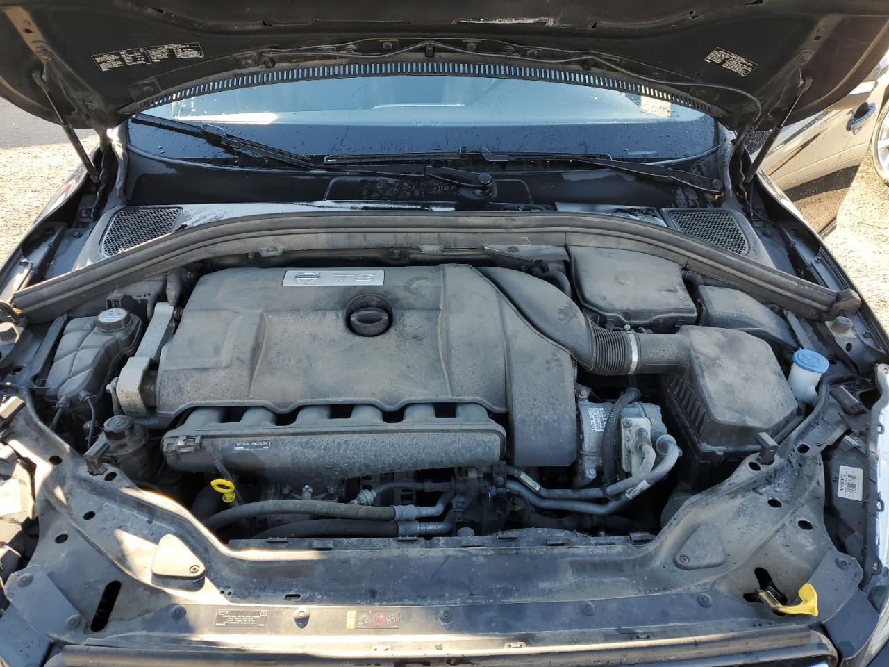 2015 Volvo Xc60 T6 Premier+ VIN: YV4902RCXF2612250 Lot: 85667155