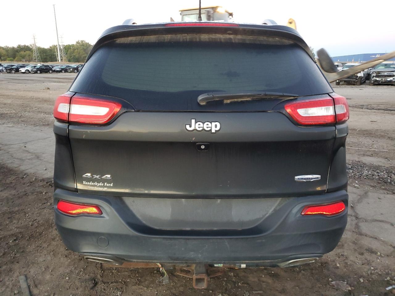2015 Jeep Cherokee Latitude VIN: 1C4PJMCS7FW605428 Lot: 85919365