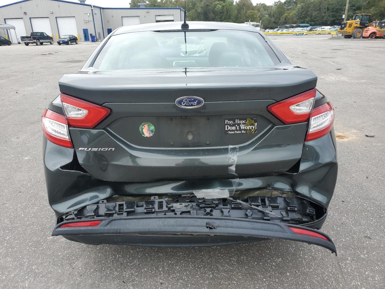 2015 Ford Fusion S VIN: 3FA6P0G76FR287190 Lot: 84584375