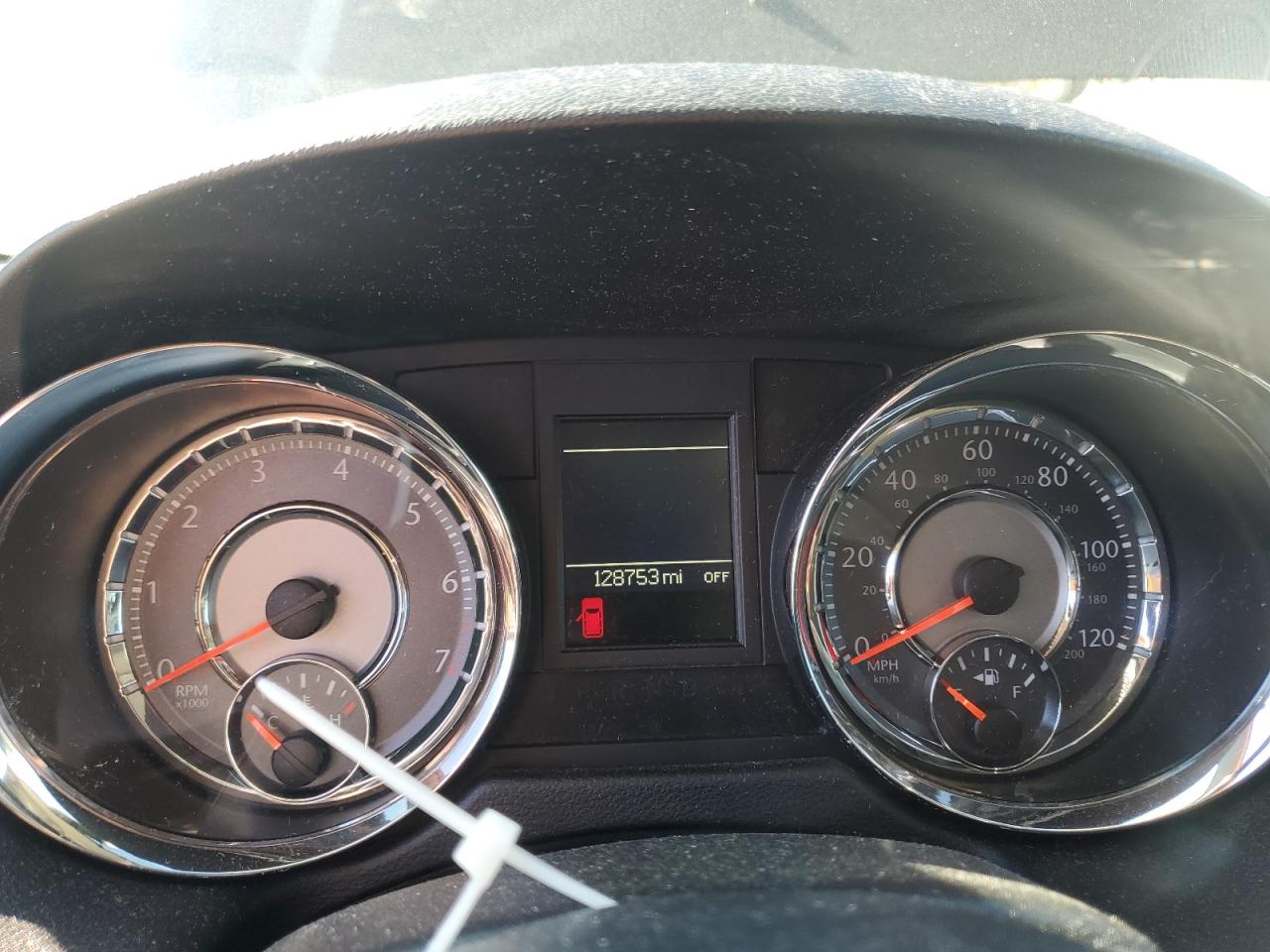 2016 Chrysler Town & Country Touring VIN: 2C4RC1BG2GR135415 Lot: 82581395