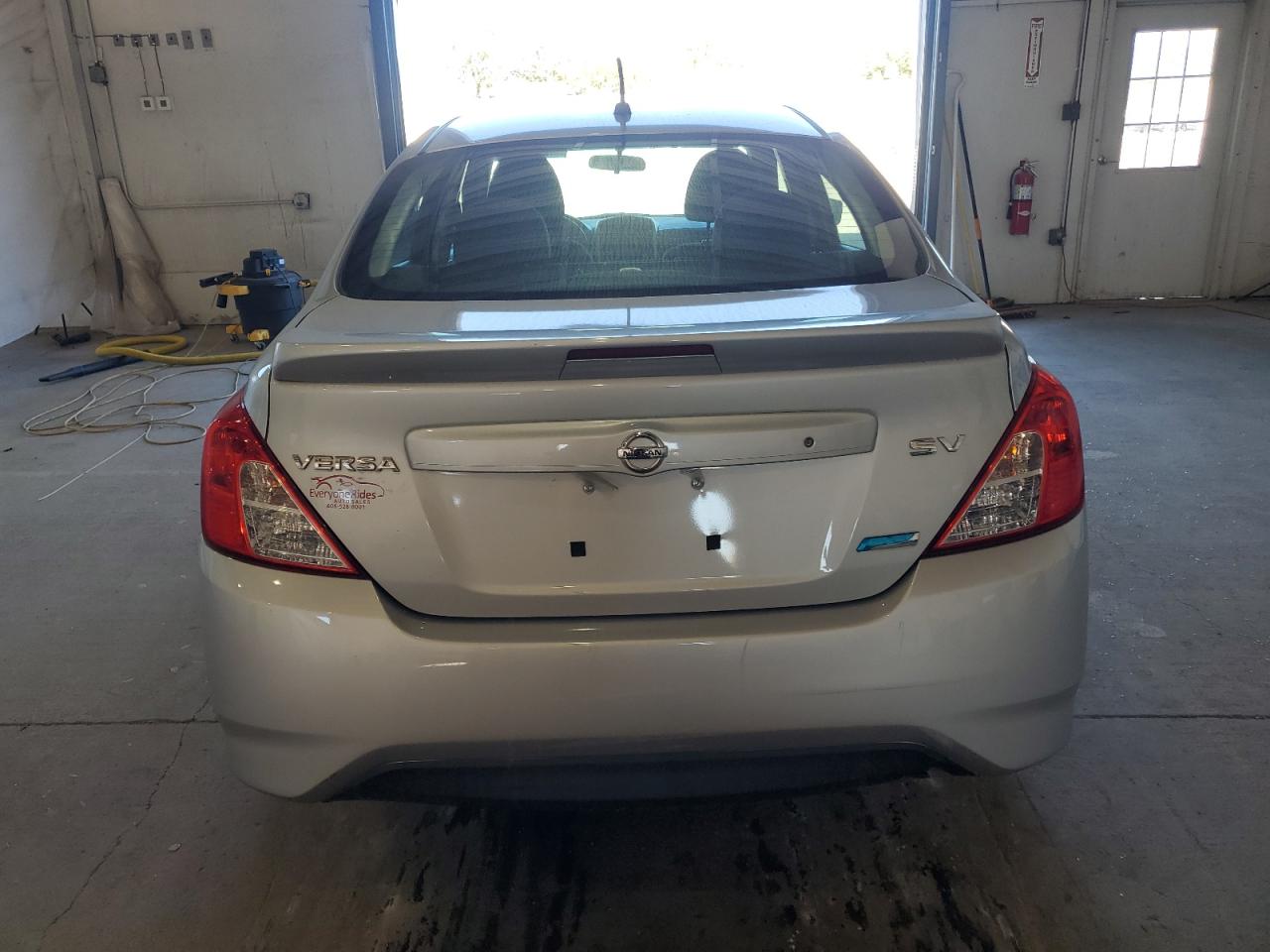 2015 Nissan Versa S VIN: 3N1CN7AP1FL825871 Lot: 86663475