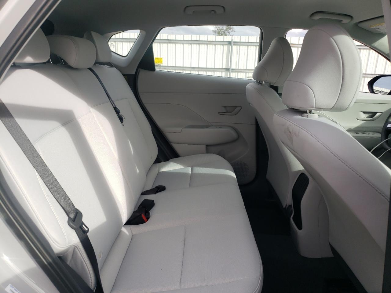 2026 Hyundai Kona Se VIN: KM8HA3AB7TU352597 Lot: 81976825