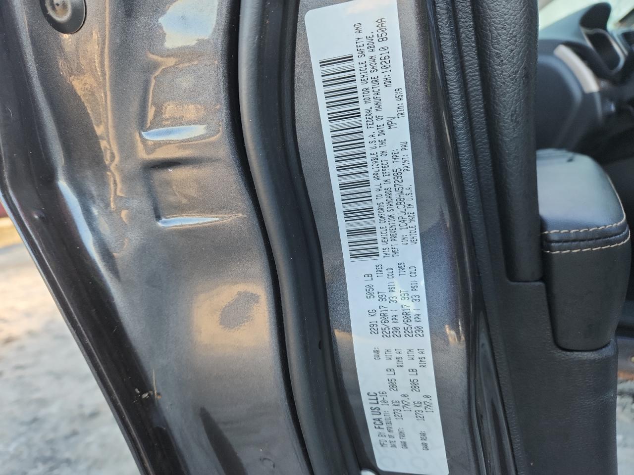 2017 Jeep Cherokee Latitude VIN: 1C4PJLCB8HW572985 Lot: 89872245