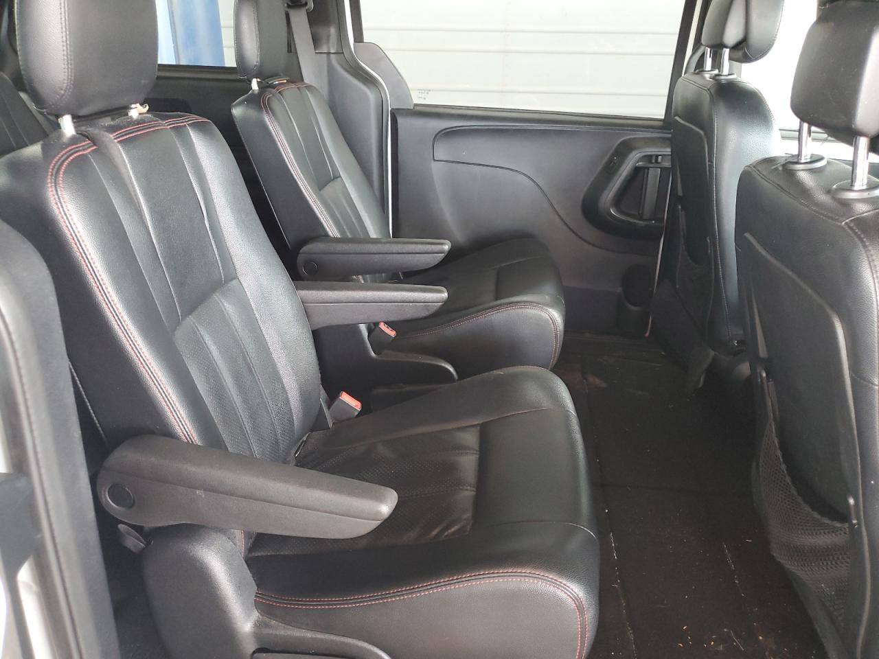 2016 Dodge Grand Caravan R/T VIN: 2C4RDGEG5GR375456 Lot: 86118765