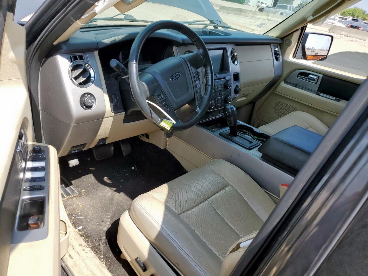 2016 Ford Other VIN: 1FMJU1HTXGEF27579 Lot: 81922515