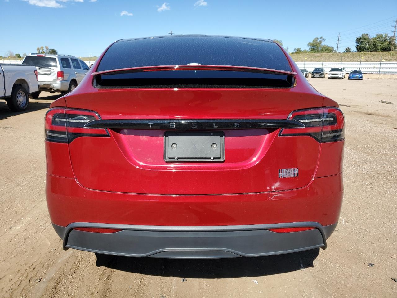 2024 Tesla Model X VIN: 7SAXCBE6XRF437827 Lot: 85537165