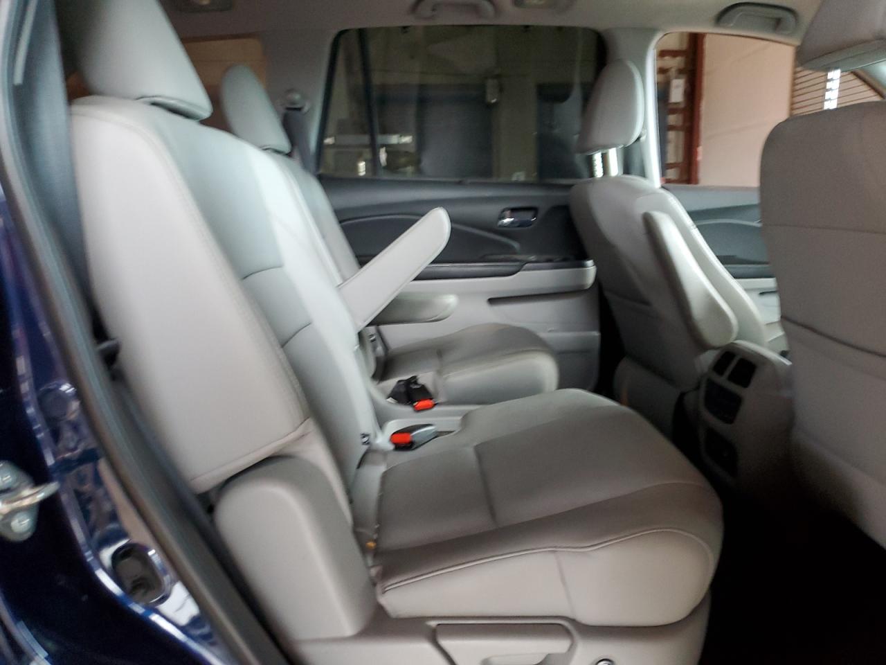 2017 Honda Pilot Elite VIN: 5FNYF6H07HB095615 Lot: 81959895