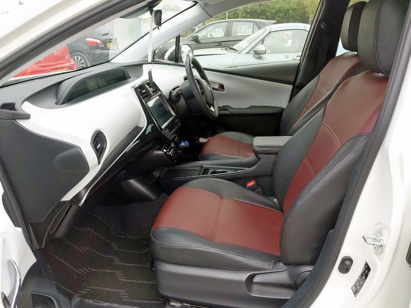 2019 TOYOTA PRIUS HYBRID 