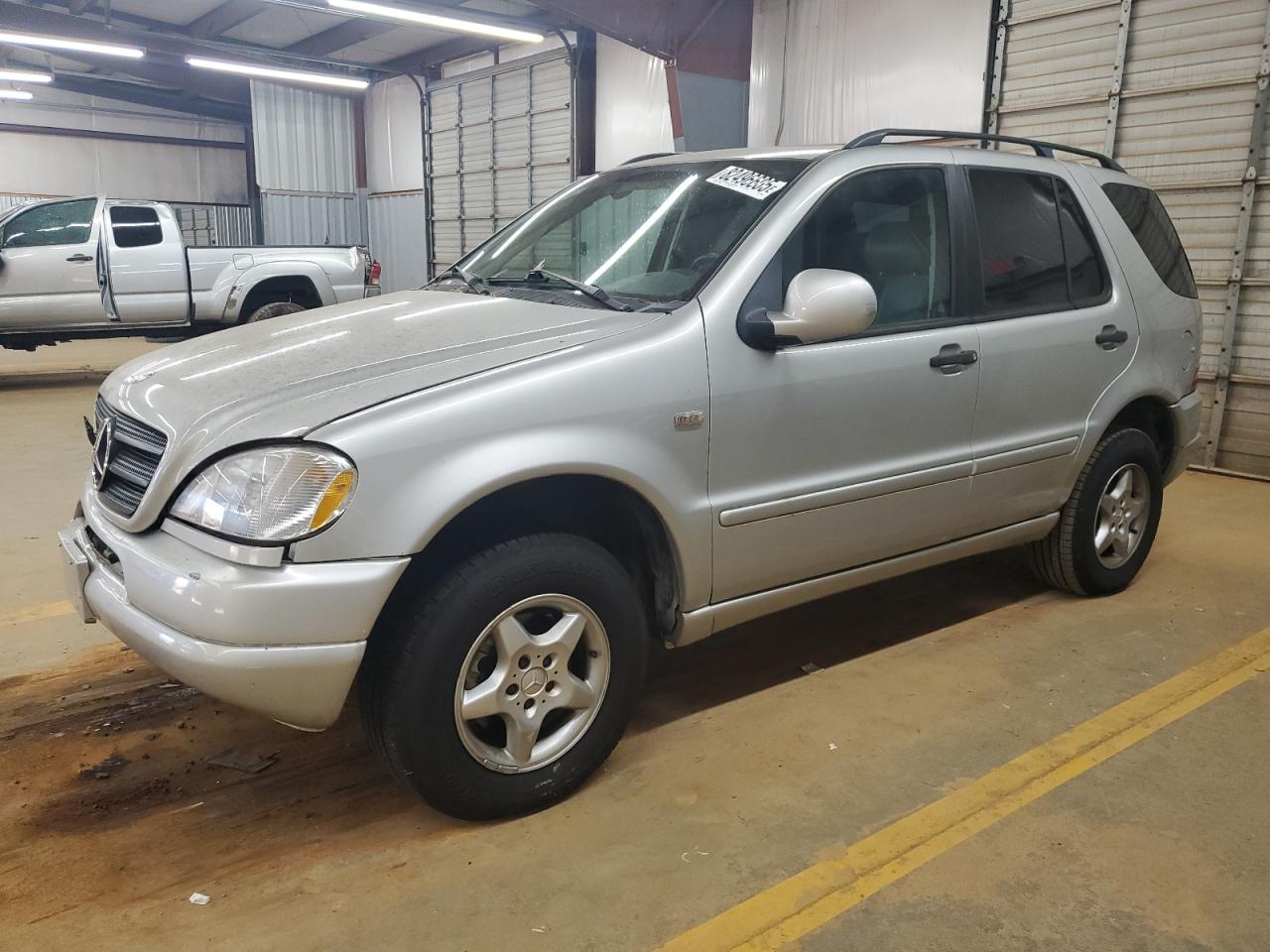 2000 Mercedes-Benz Ml 320