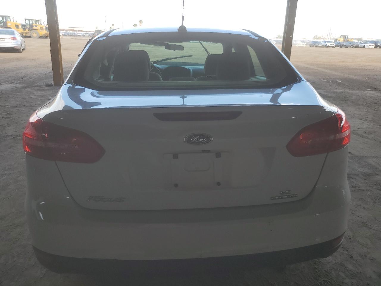 2015 Ford Focus Se VIN: 1FADP3F20FL330466 Lot: 82347795