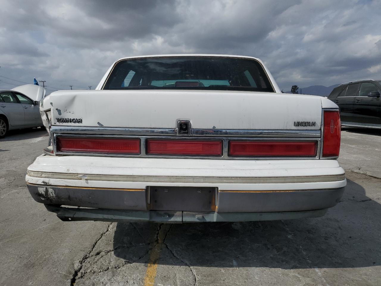 1997 Lincoln Town Car VIN: 1LNLM82W7VY644875 Lot: 82307035