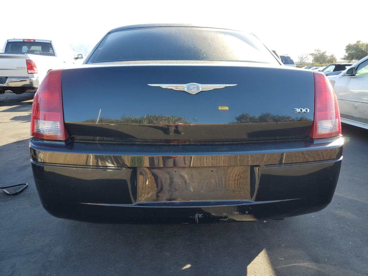2007 Chrysler 300 VIN: 2C3KA43R17H707657 Lot: 82241695