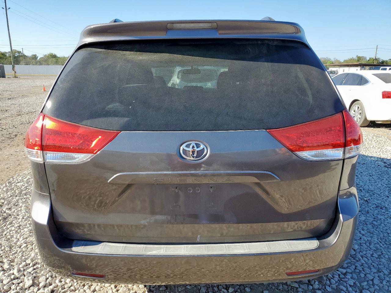 2013 Toyota Sienna Le VIN: 5TDKK3DC3DS331974 Lot: 82436305