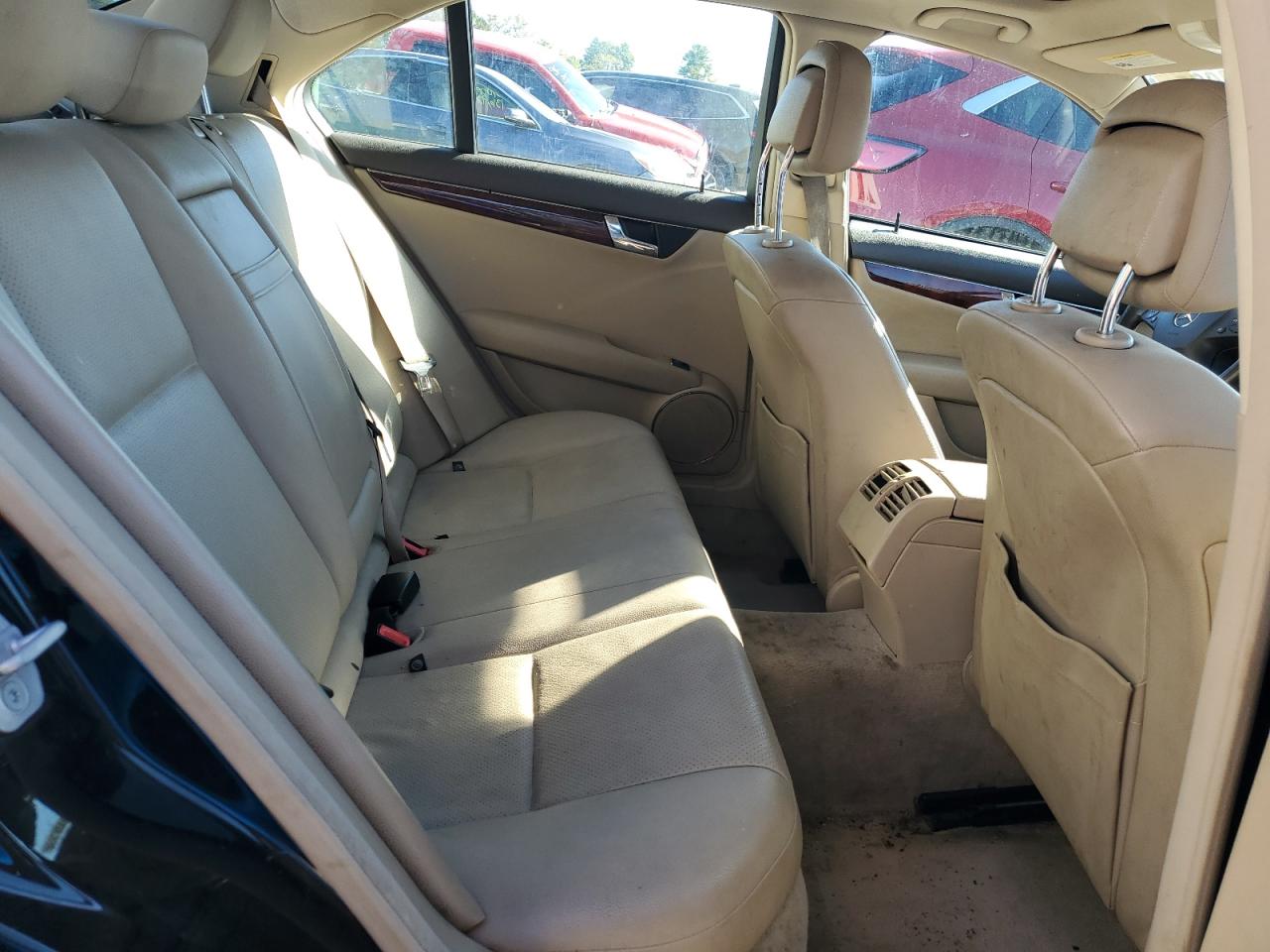 2011 Mercedes-Benz C 300 VIN: WDDGF5EB9BA446011 Lot: 86143005
