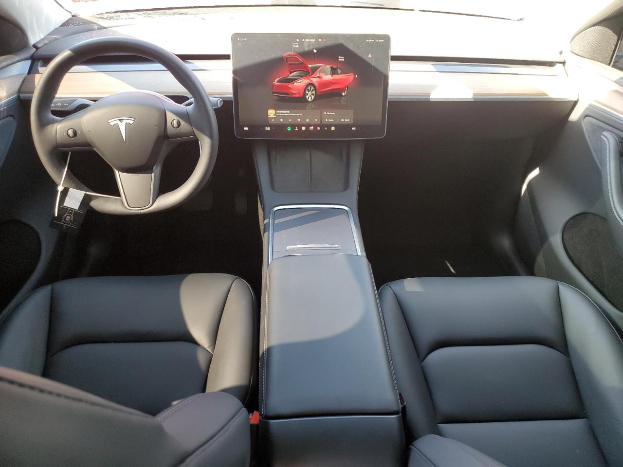 2024 Tesla Model Y VIN: 7SAYGDEE8RA277388 Lot: 81864655