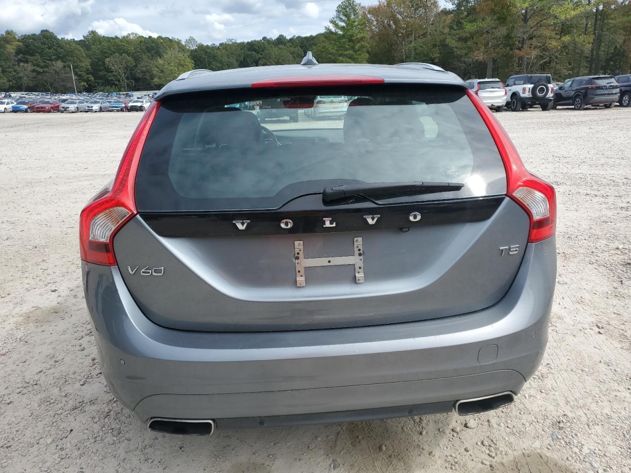 2017 Volvo V60 T5 Premier VIN: YV140MEK1H1365788 Lot: 82298955