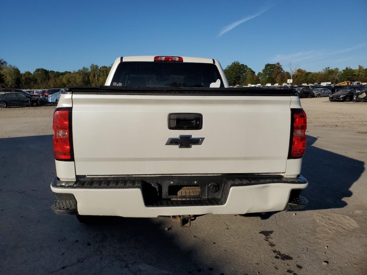 2018 Chevrolet Silverado K1500 Lt VIN: 3GCUKREC5JG125978 Lot: 85125475