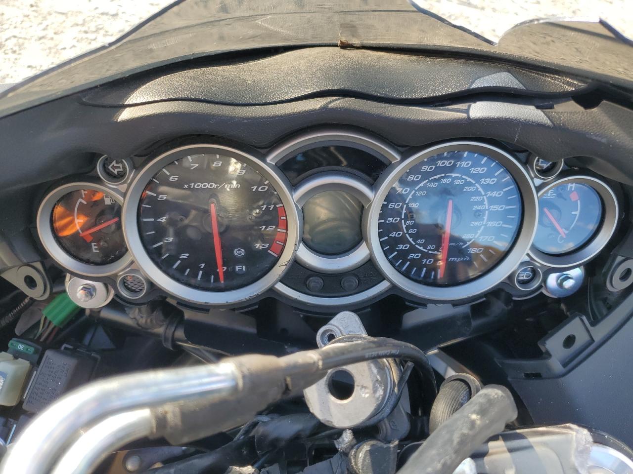 2020 Suzuki Gsx1300 Ra VIN: JS1GX72B6L7100837 Lot: 89617225