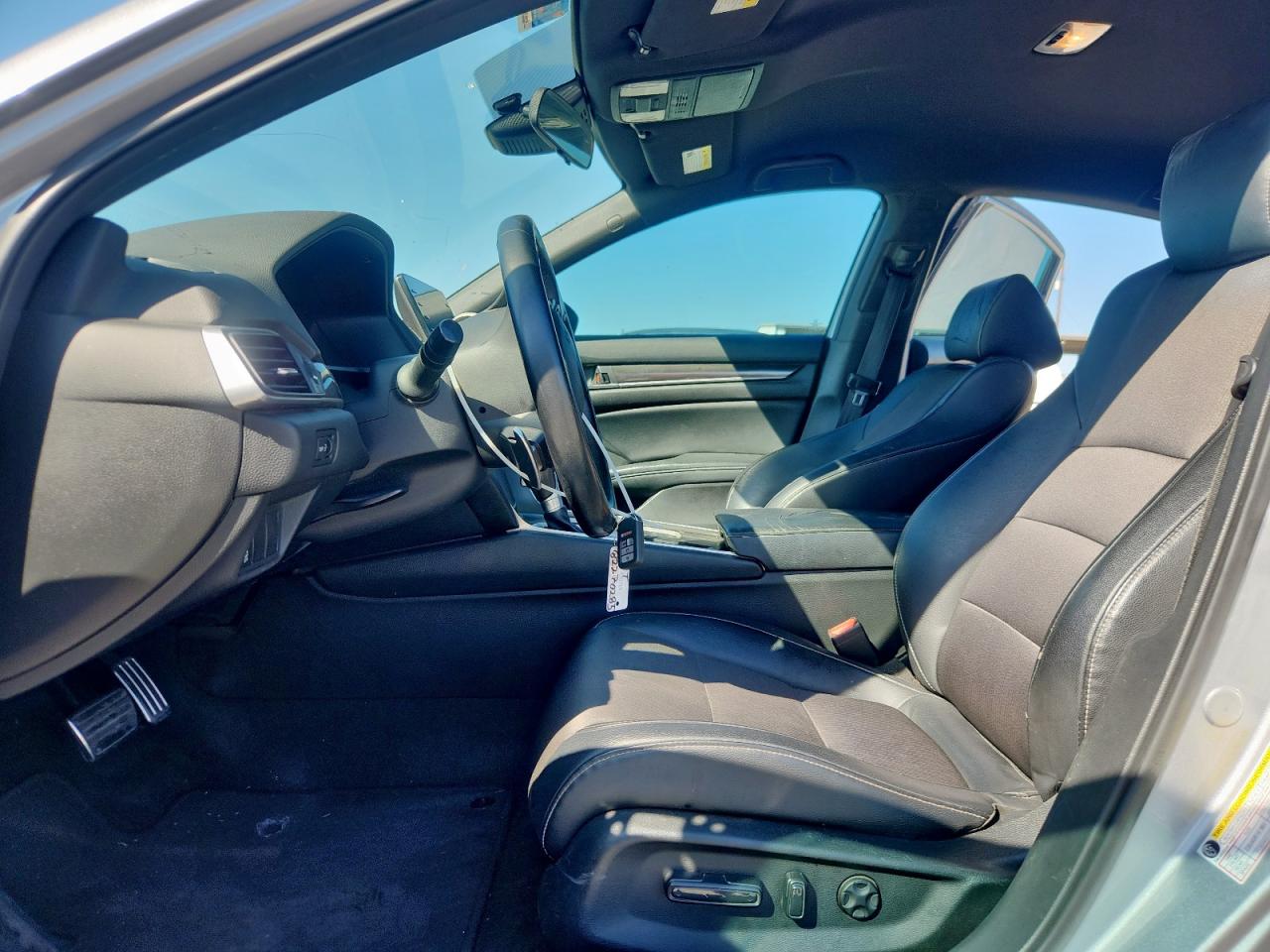 2018 Honda Accord Sport VIN: 1HGCV1F35JA131511 Lot: 82270285