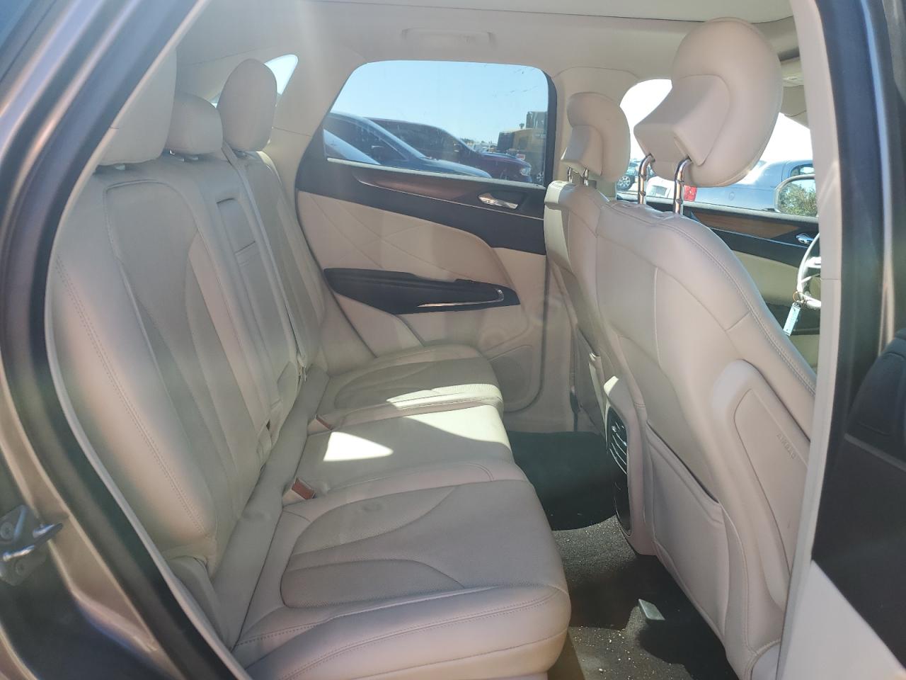 2016 Lincoln Mkc Reserve VIN: 5LMCJ3C92GUJ00652 Lot: 87119105