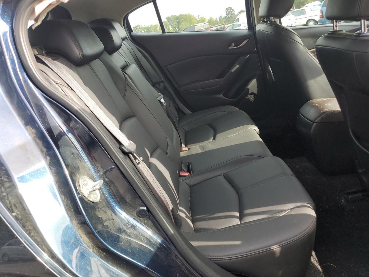 2018 Mazda 3 Touring VIN: 3MZBN1L37JM272921 Lot: 85179815