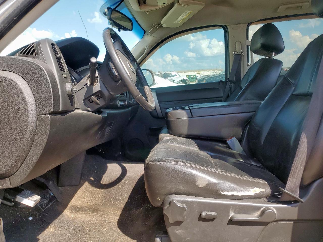 2011 Chevrolet Silverado C1500 Lt VIN: 3GCPCSE04BG394658 Lot: 85730725