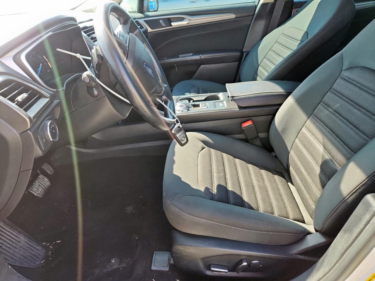 2019 Ford Fusion Se VIN: 3FA6P0HDXKR148243 Lot: 84481575