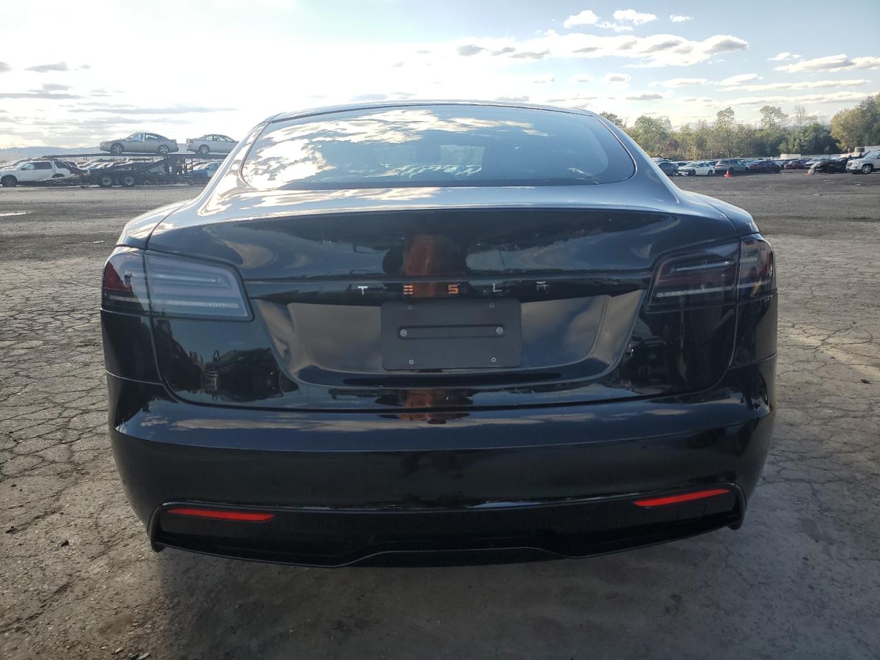 2024 Tesla Model S VIN: 5YJSA1E52RF532784 Lot: 86136605