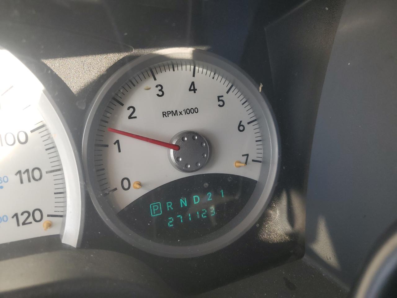 2008 Dodge Durango Adventurer VIN: 1D8HB68208F103547 Lot: 81975235