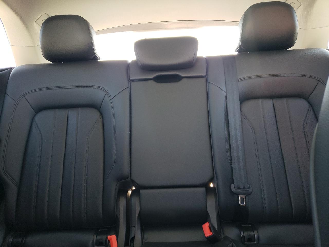 2018 Audi Q5 Premium VIN: WA1ANAFY6J2010573 Lot: 86600655