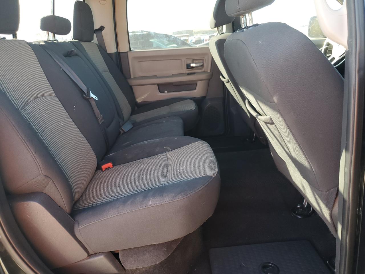 2011 Dodge Ram 1500 VIN: 1D7RV1CT3BS618401 Lot: 89687505