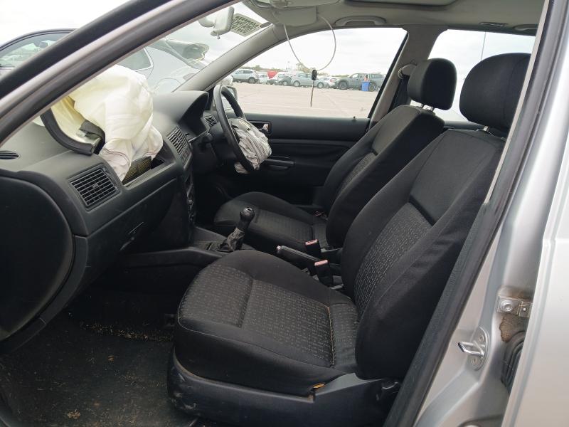 2002 VOLKSWAGEN GOLF 1.6 16V S 5DR