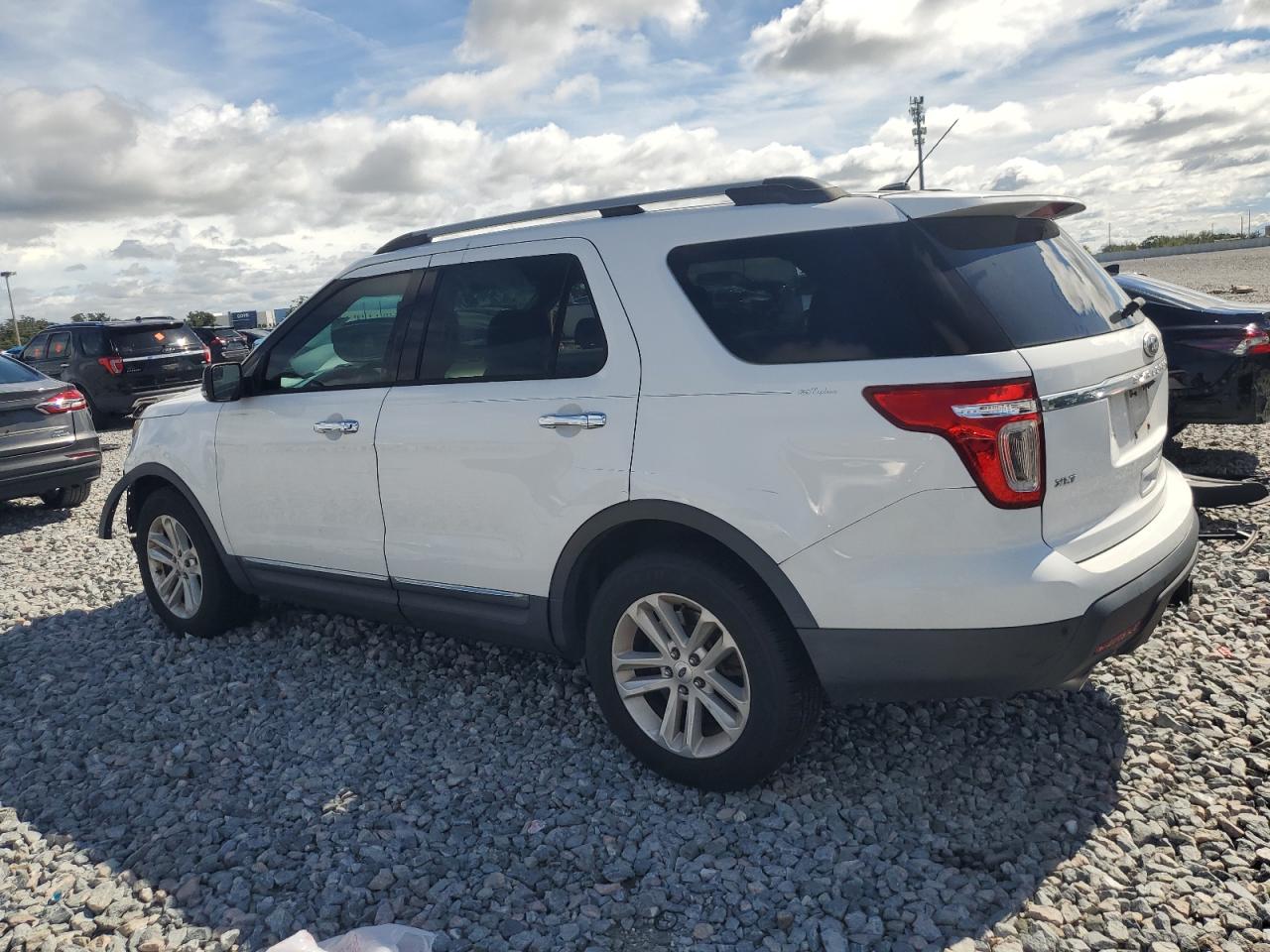 2014 Ford Explorer Xlt VIN: 1FM5K7D88EGA01643 Lot: 85390485