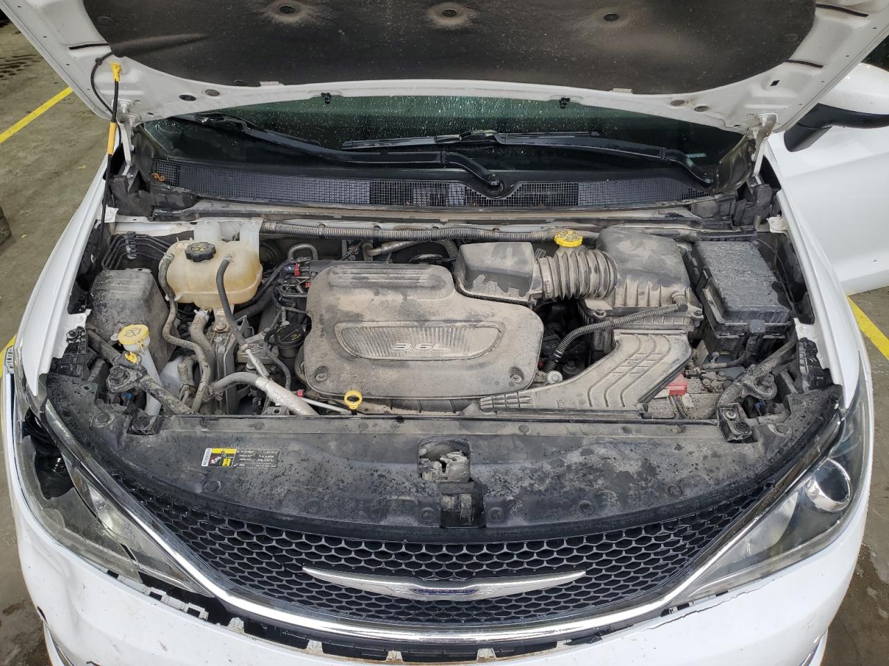 2017 Chrysler Pacifica Touring L VIN: 2C4RC1BG0HR770019 Lot: 85837345