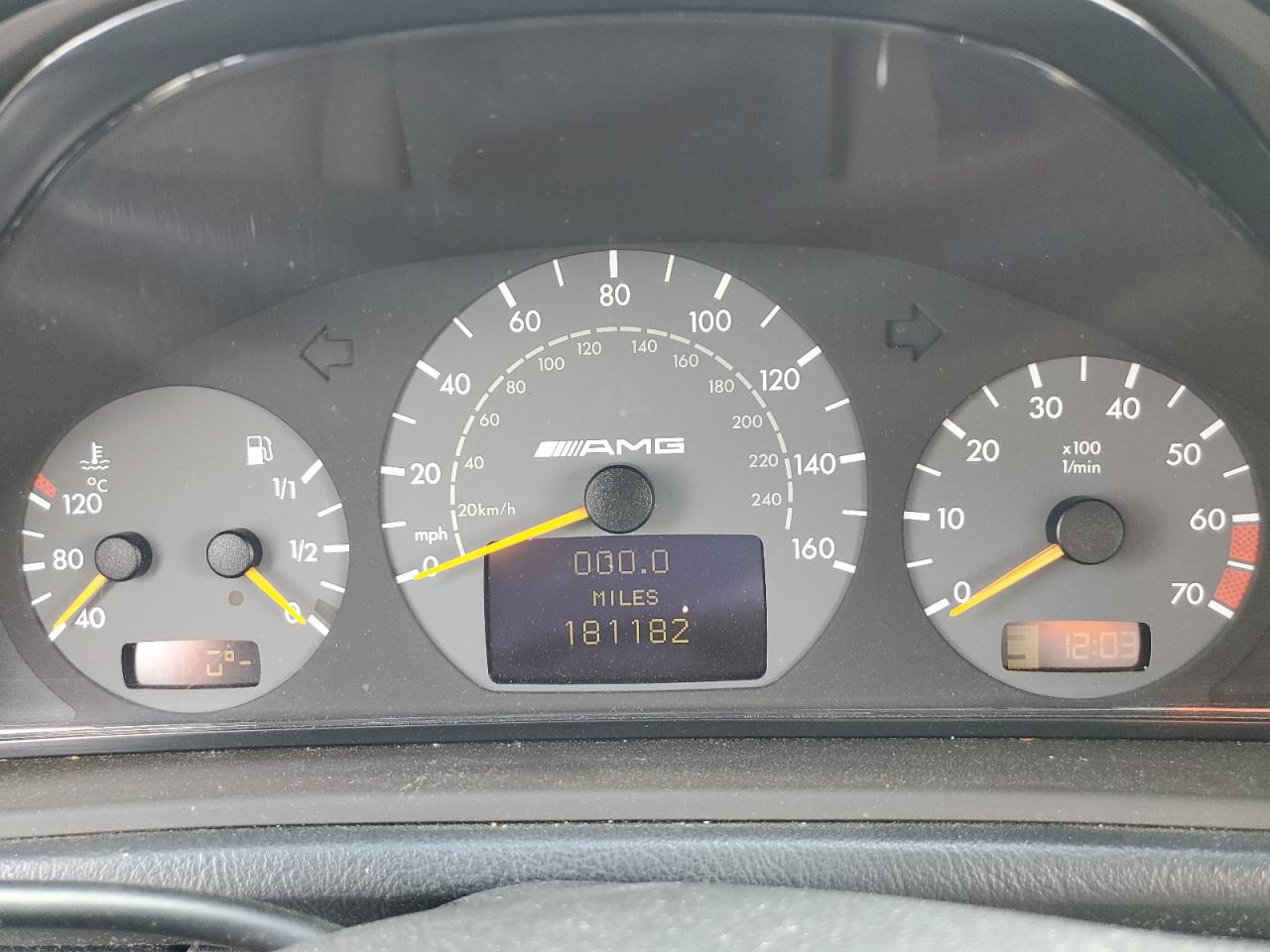 2001 Mercedes-Benz Clk 55 Amg VIN: WDBLJ74G21F167662 Lot: 86595005