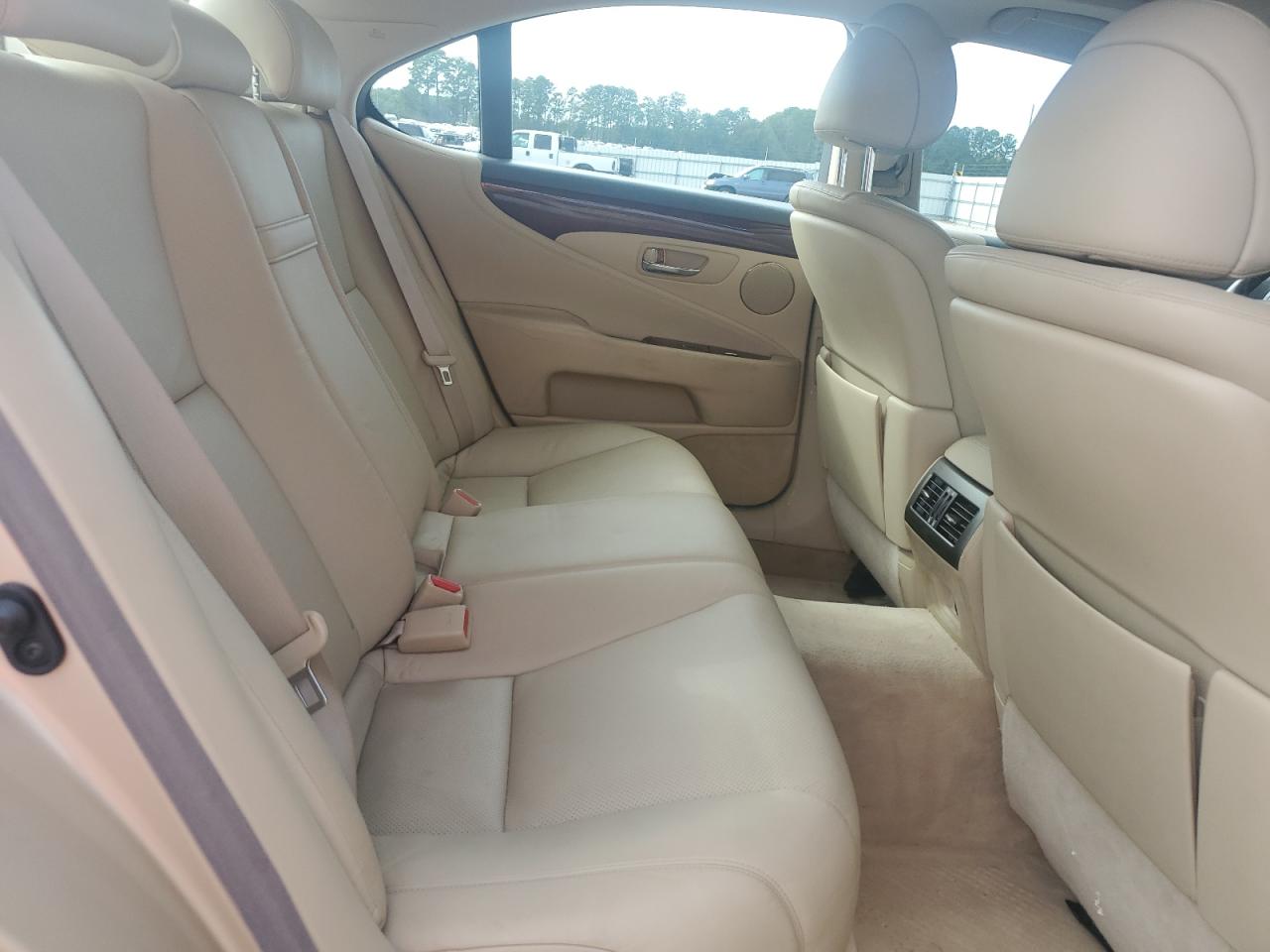 2007 Lexus Ls 460 VIN: JTHBL46FX75010310 Lot: 81882185