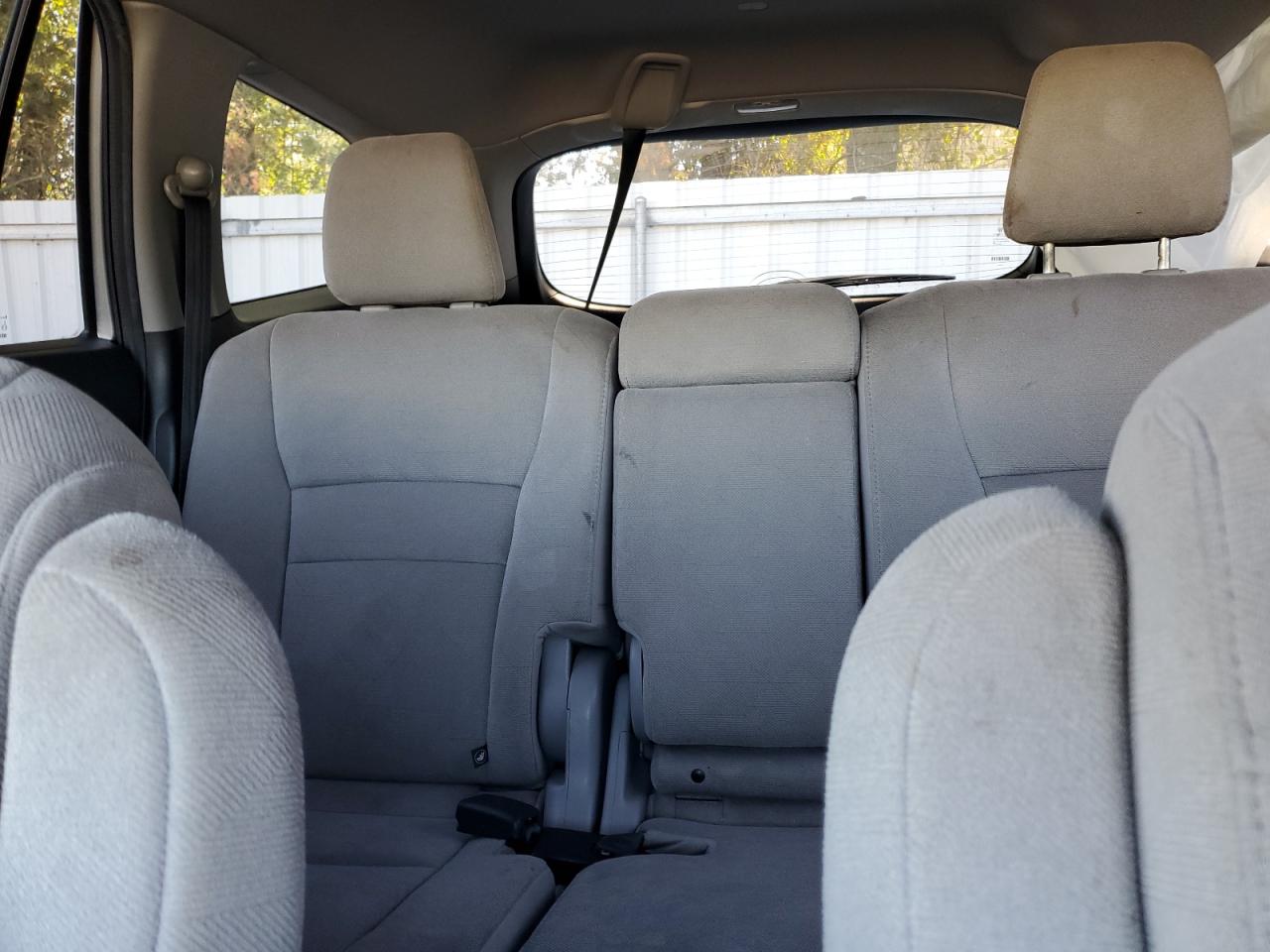 2021 Honda Pilot Lx VIN: 5FNYF6H13MB020607 Lot: 84836685