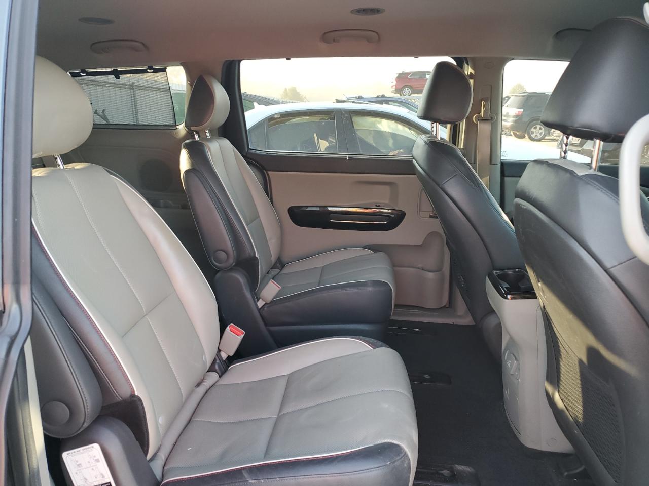 2016 Kia Sedona Ex VIN: KNDMC5C15G6170887 Lot: 84965425