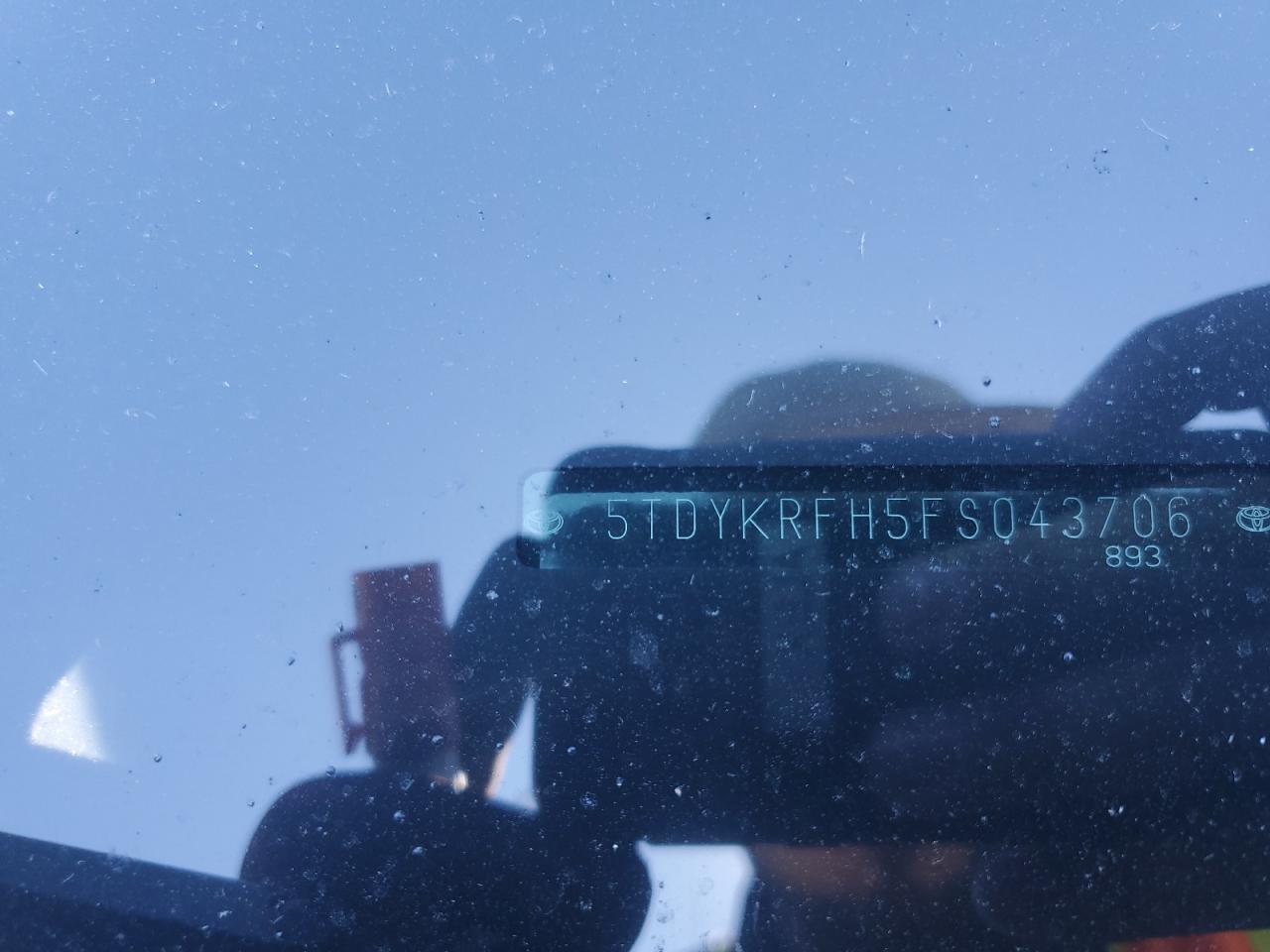 2015 Toyota Highlander Limited VIN: 5TDYKRFH5FS043706 Lot: 85589745